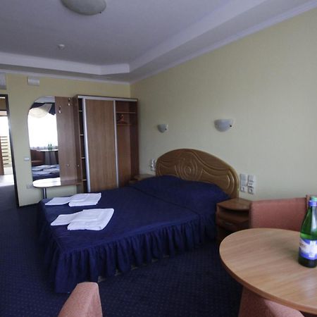 Karpaty Hotell Jaremtsje Eksteriør bilde